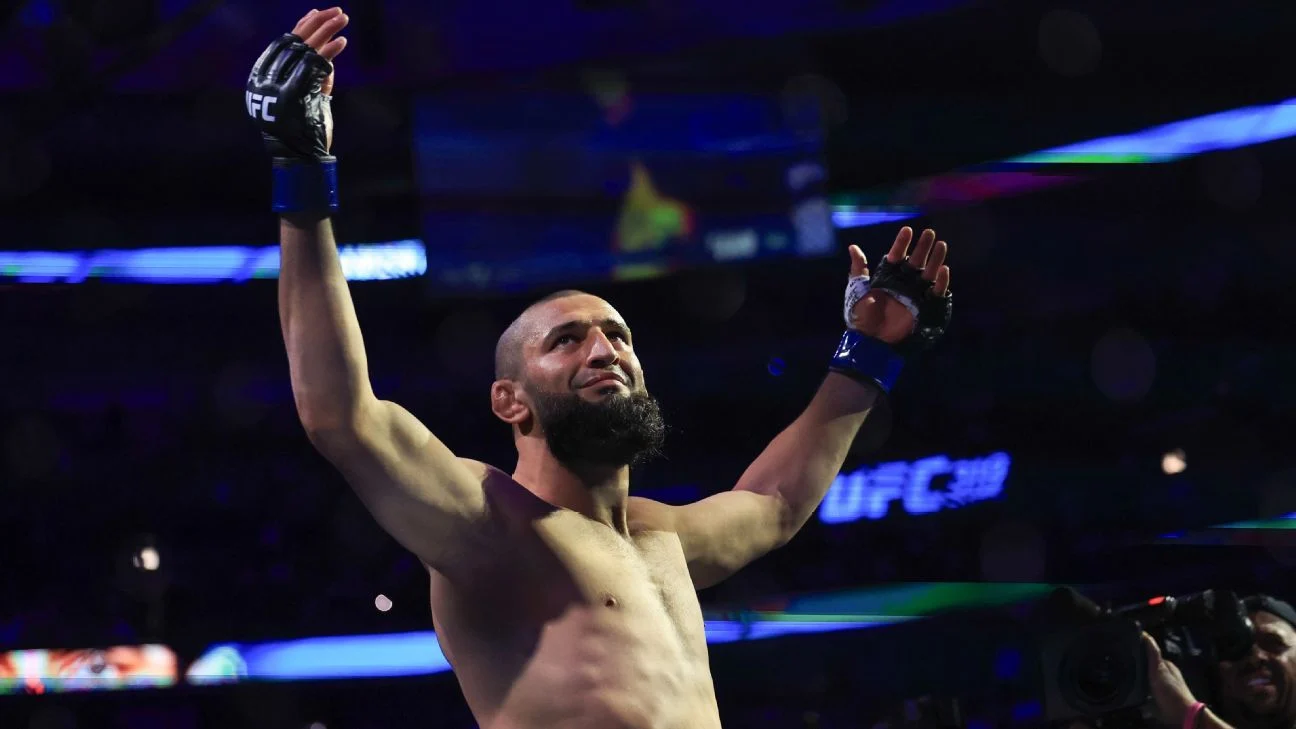 Khamzat Chimaev Siap Defend Gelar di UFC 328 dan Masuk Ring RAF Wrestling