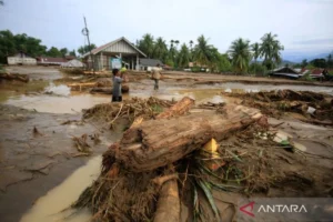 Lebaran di Bawah Terpal: Empat Bulan Pasca Bencana Sumatera Menguji Ketahanan Warga Aceh