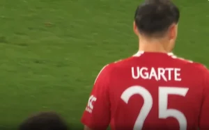 Manuel Ugarte Dihantam Kritik, Dipertanyakan Masa Depan di Manchester United, dan Desakan Newcastle untuk Transfer