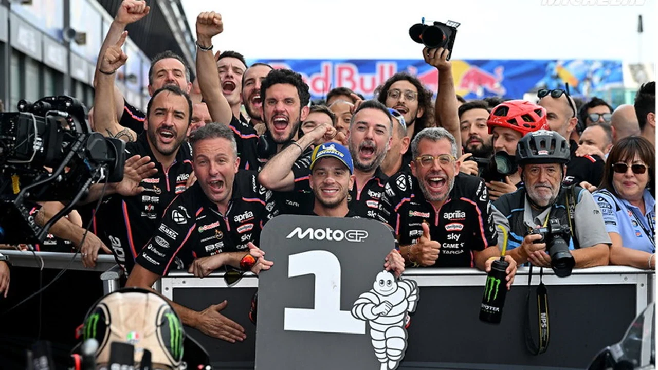Massimo Rivola Ungkap Strategi Aprilia: Bagnaia Jadi Kunci Dominasi MotoGP 2027