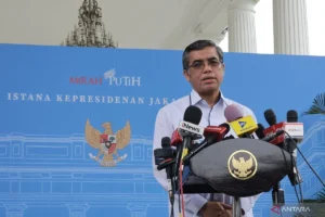Menaker Resmi Umumkan WFH 1 Hari Seminggu untuk Swasta, BUMN, dan BUMD: Kebijakan Baru yang Mengguncang Dunia Kerja Indonesia
