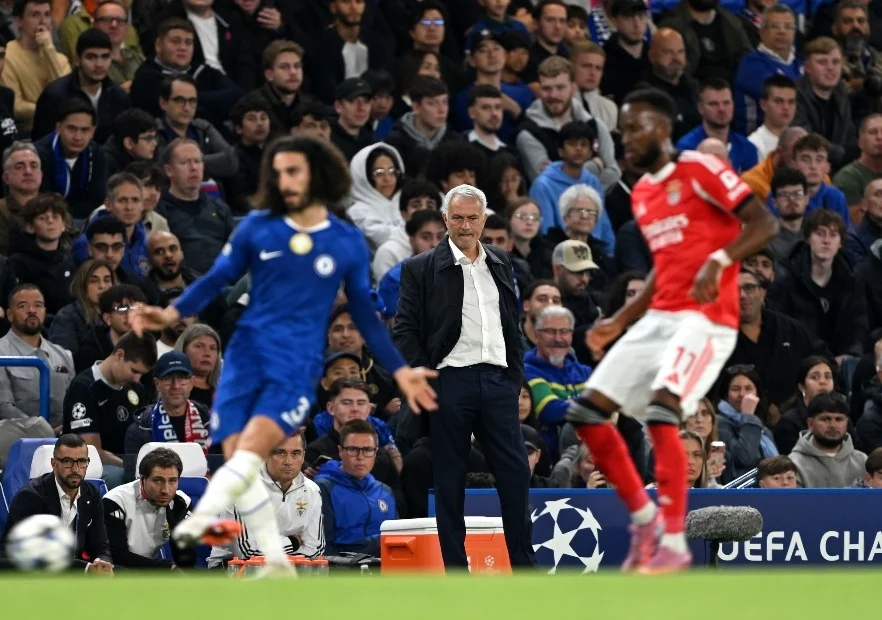 Mourinho di Persimpangan: Nasib Benfica dan Tantangan Champions League Mengguncang Musim 2024/2025