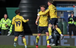 Oxford United Gagal Kunci Kemenangan di Fratton Park, Lankshear Bersinar, Romeny Terpinggirkan di Tengah Krisis Degradasi