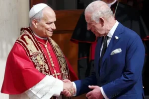 Paus Leo XIV Kritis Doa Pemimpin Perang: White House Membela Tradisi Doa Militer di Tengah Konflik Iran
