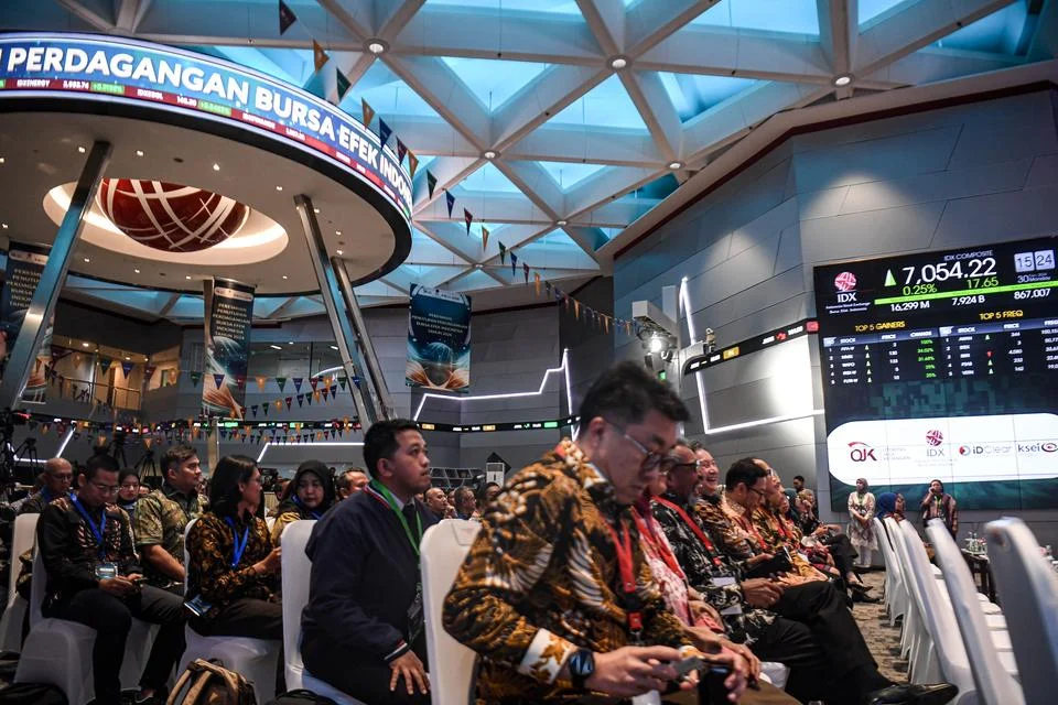 Perak Stabil di $75, Investor Tunggu Data IHK AS dan Negosiasi AS‑Iran