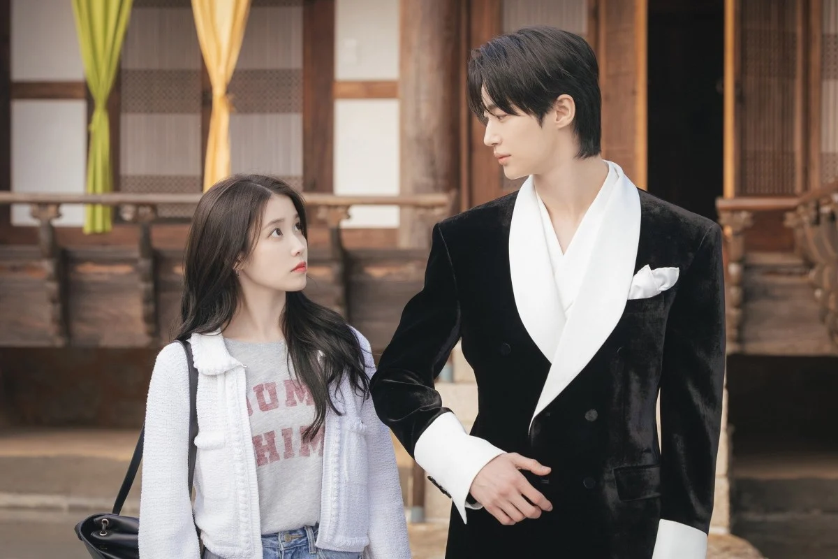 Perfect Crown Pecahkan Rekor Rating Perdana MBC, IU & Byeon Woo-seok Jadi Pasangan Impian