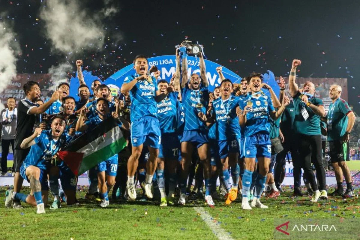 Persib Bandung Tampil Tanpa Dua Bek, Namun Bojan Hodak Buka Kabar Baik Usai Kemenangan 2-0 Atas Semen Padang