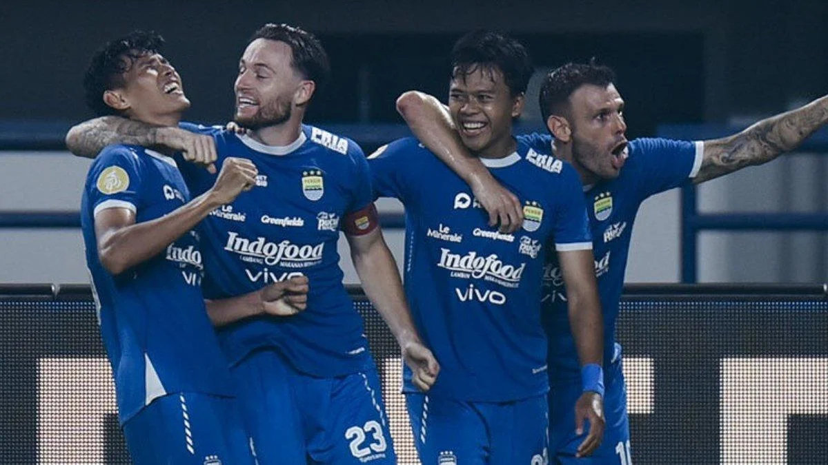 Persib Bandung Target Dominasi Seperti Buriram United dan JDT, Perpanjang Kontrak Bojan Hodak