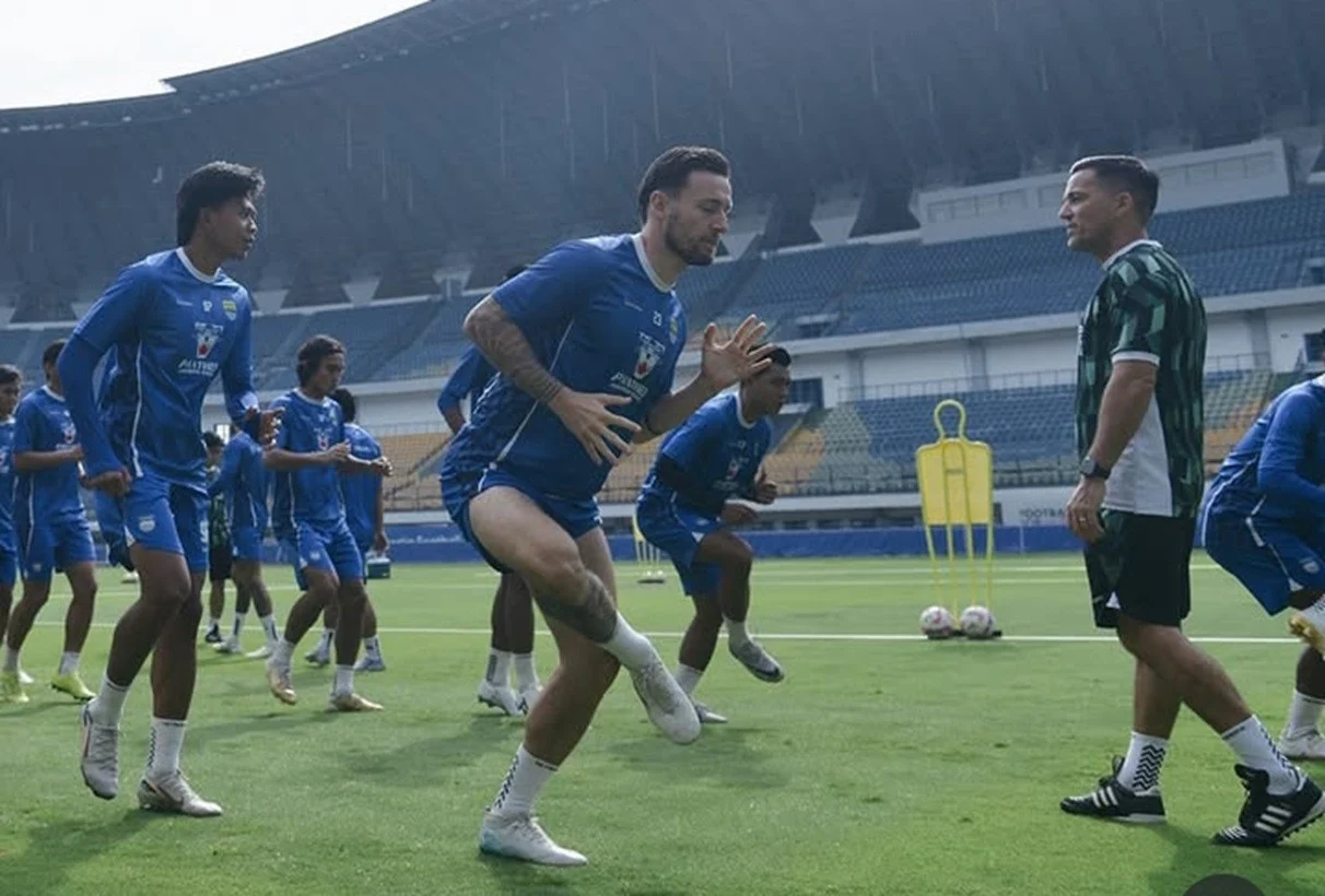 Persib vs Bali United: Marc Klok Tekankan “Final” di Delapan Laga Menuju Hattrick Juara