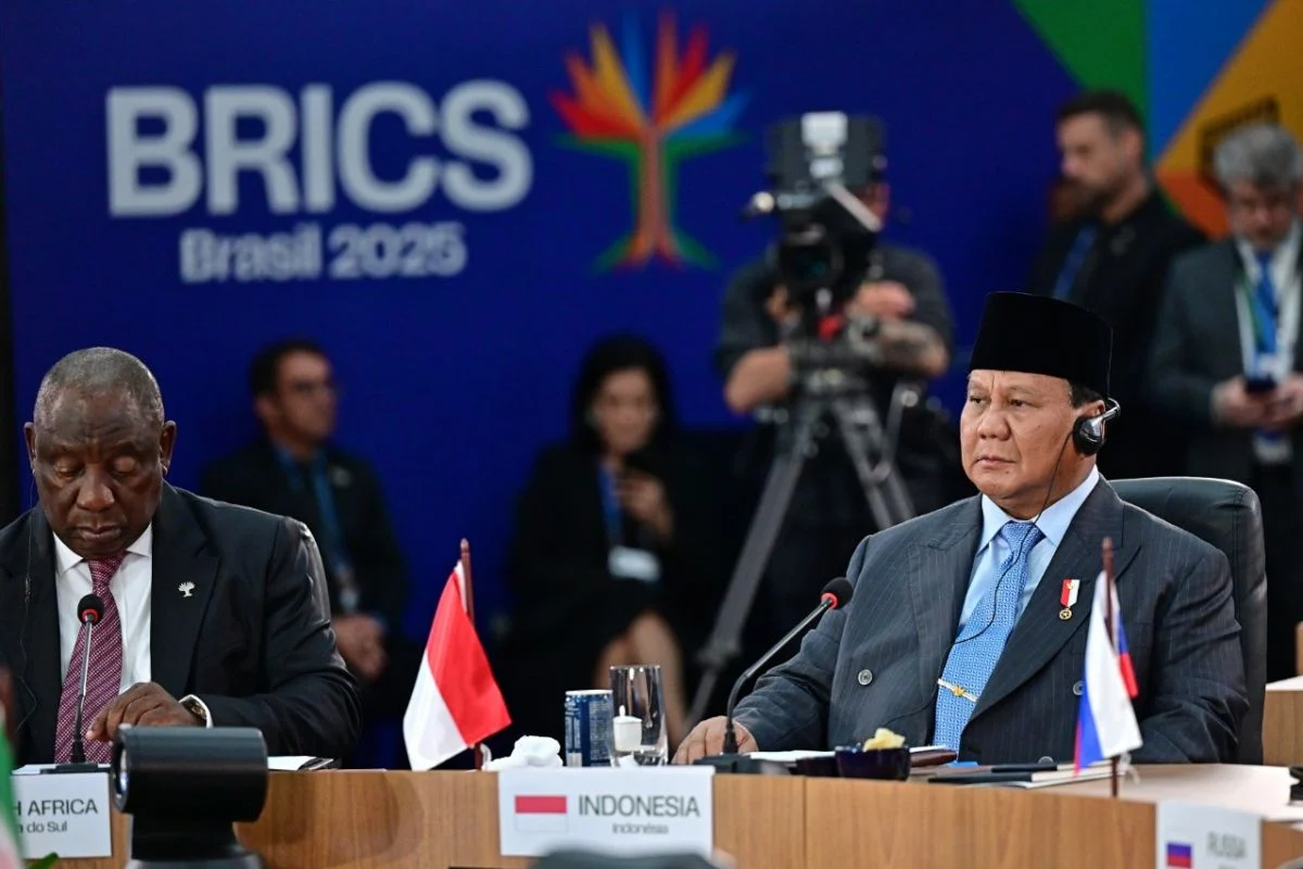 Prabowo Tegaskan Indonesia Tetap Aman Jika Dunia Terjun ke Perang Dunia III, Sementara Hoaks Siap Perang ke Israel Membuat Geger