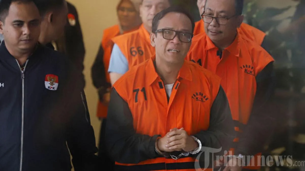 Skandal THR Cilacap: KPK Bongkar Pemerasan Bupati, Dampak pada Kebijakan THR ASN Nasional