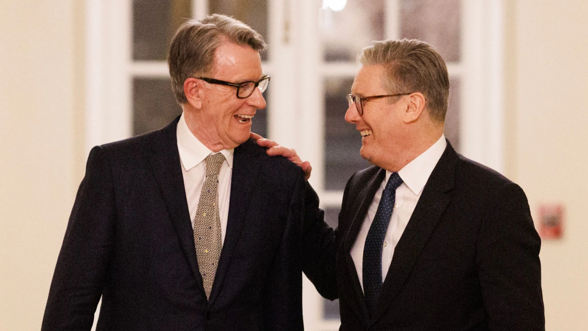 Skandal Vetting Mandelson Mengguncang Pemerintahan Starmer: Kejutan, Kemarahan, dan Ancaman Penggulingan