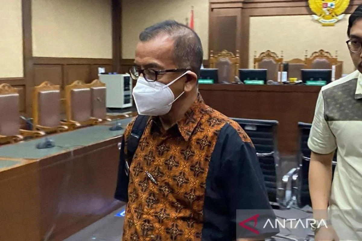 Supriadi Tertangkap Ngopi di Luar Penjara: Skandal Korupsi Rp233 Miliar Picu Penonaktifan Karutan Kendari
