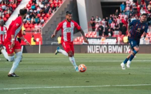 UD Almería Terpuruk 2-0 di Kastilón, Sementara Sengketa Finansial dengan Flamengo Meningkat