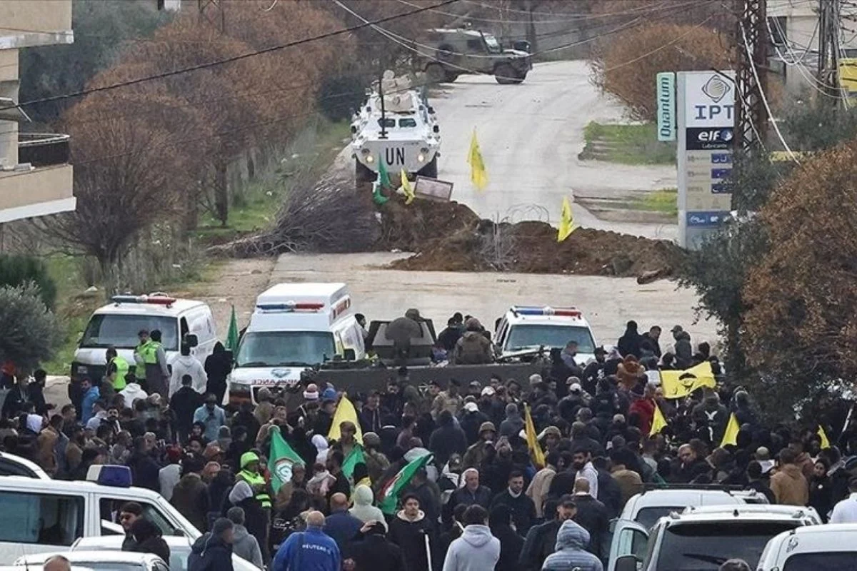 Warga Lebanon Terpacu Gencatan Senjata: Berani Menyeberang Sungai, Jembatan Hancur Dibom Israel