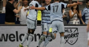 Whitecaps vs Sporting KC: Dominasi 3-0 yang Memperpanjang Rekor Terbaik MLS