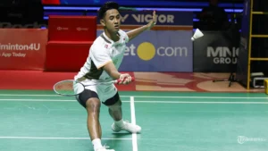 Alwi Farhan Menciptakan Kejutan dengan Mengalahkan Shi Yu Qi di Singapore Open 2026