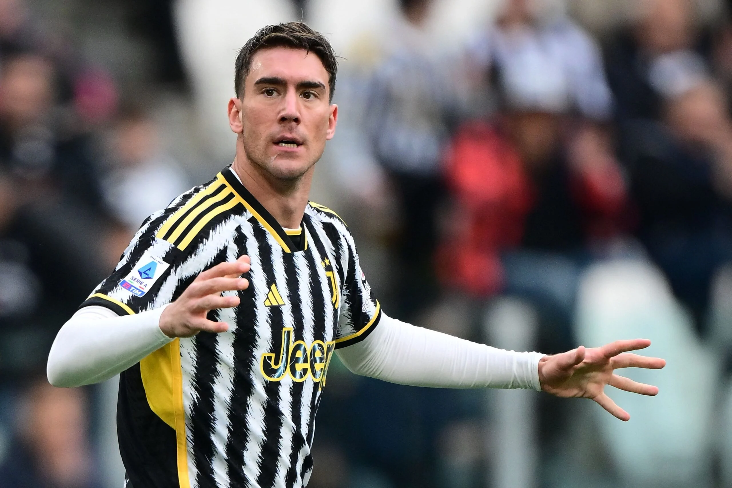 Dusan Vlahovic: Antara Kontrak Baru dan Peringatan dari Fabrizio Ravanelli