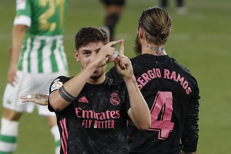 Federico Valverde Jadi Incaran Manchester United Setelah Insiden dengan Aurelien Tchouameni di Real Madrid