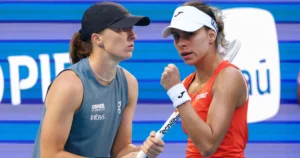 Iga Świątek Siap Menghadapi Magda Linette di Roland Garros