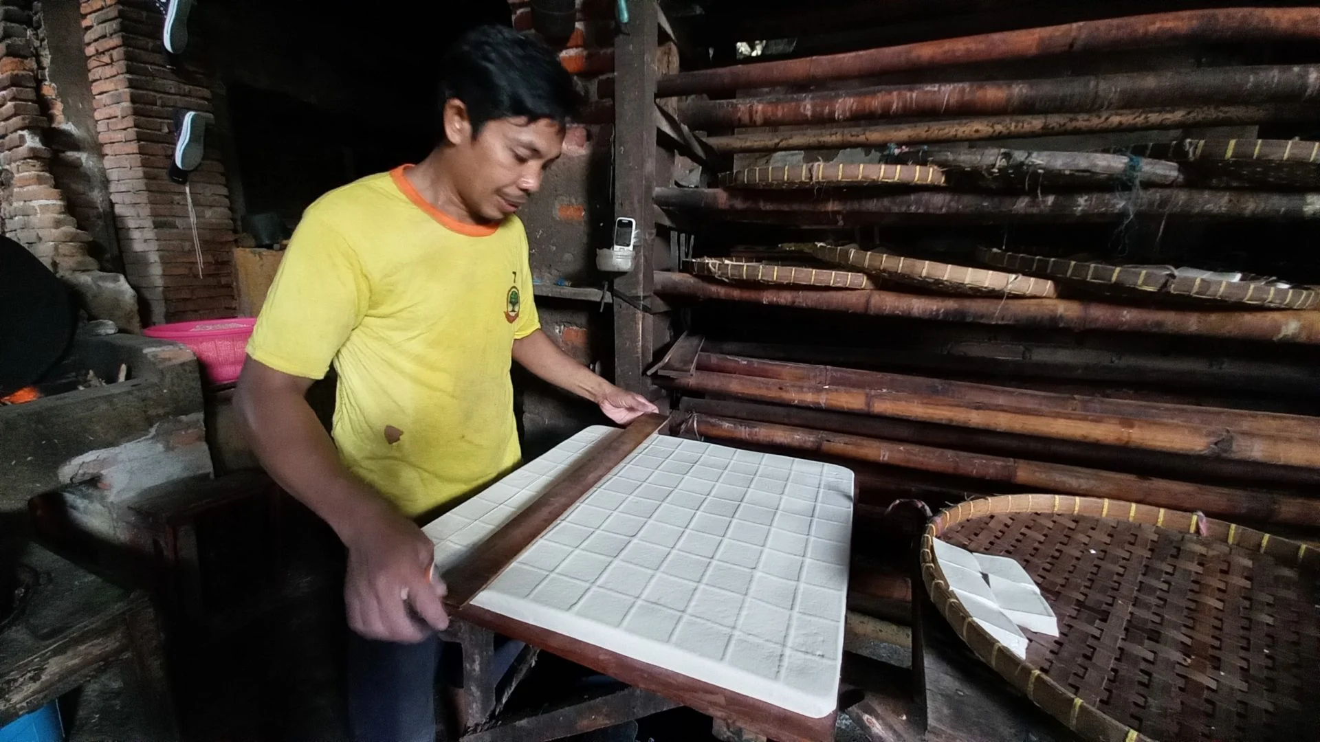 Imbas Kenaikan Harga Kedelai, Perajin Tahu Tempe di Lebak Terancam Gulung Tikar