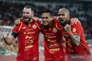 Persija Jakarta Tutup Musim dengan Kemenangan 3-0 Atas Semen Padang