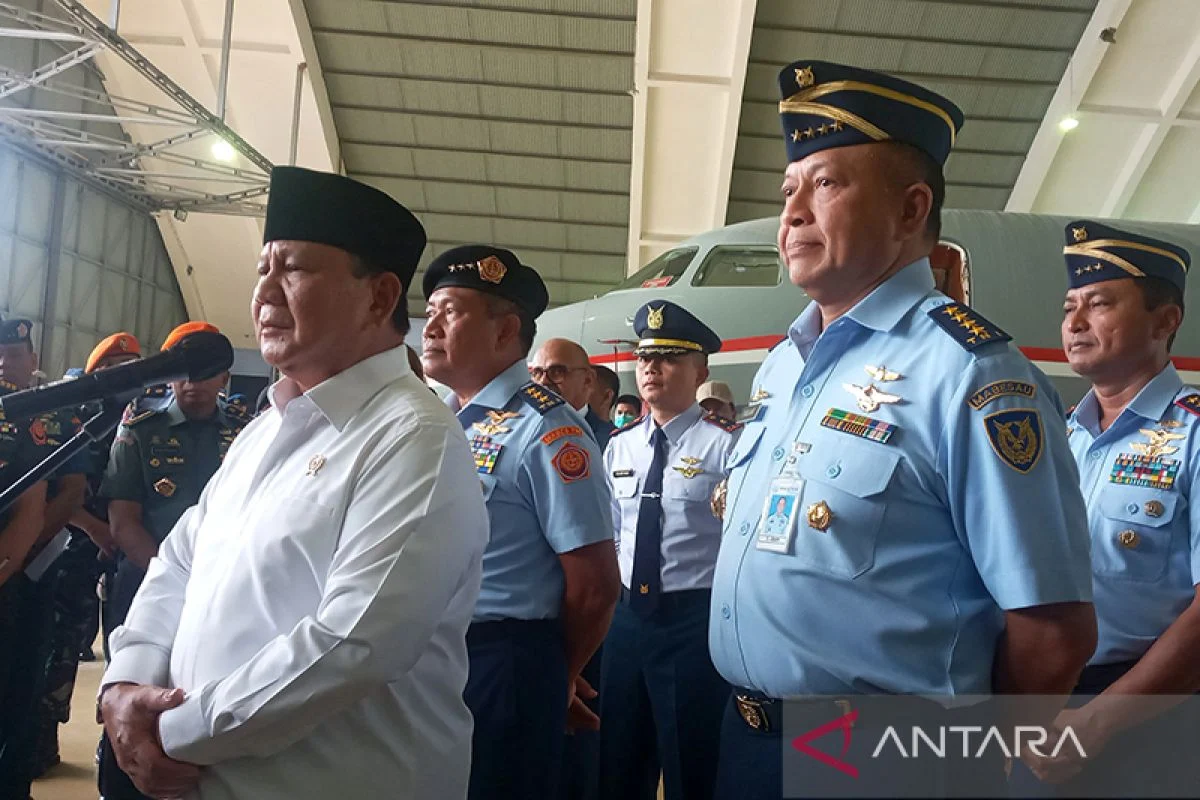 Presiden Prabowo Serahkan Alutsista Strategis ke TNI, Termasuk Falcon 8X dan Rafale