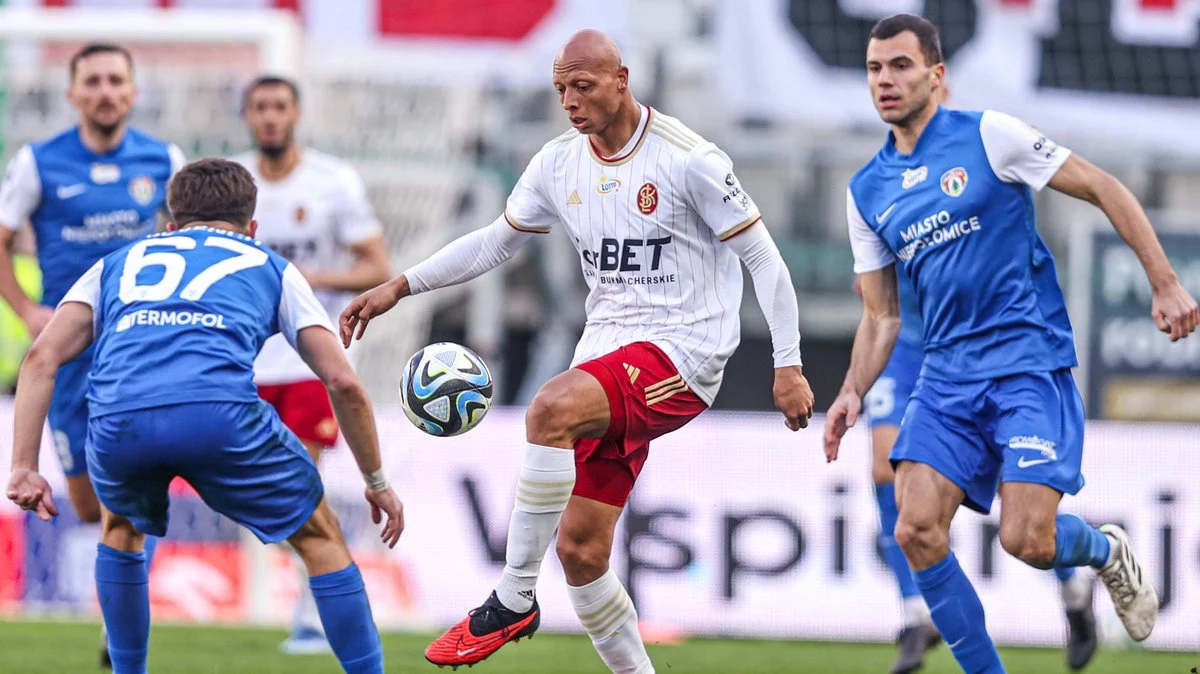 Puszcza Niepołomice Mengalahkan ŁKS Łódź: Pertarungan Sengit di Betclic 1. Liga