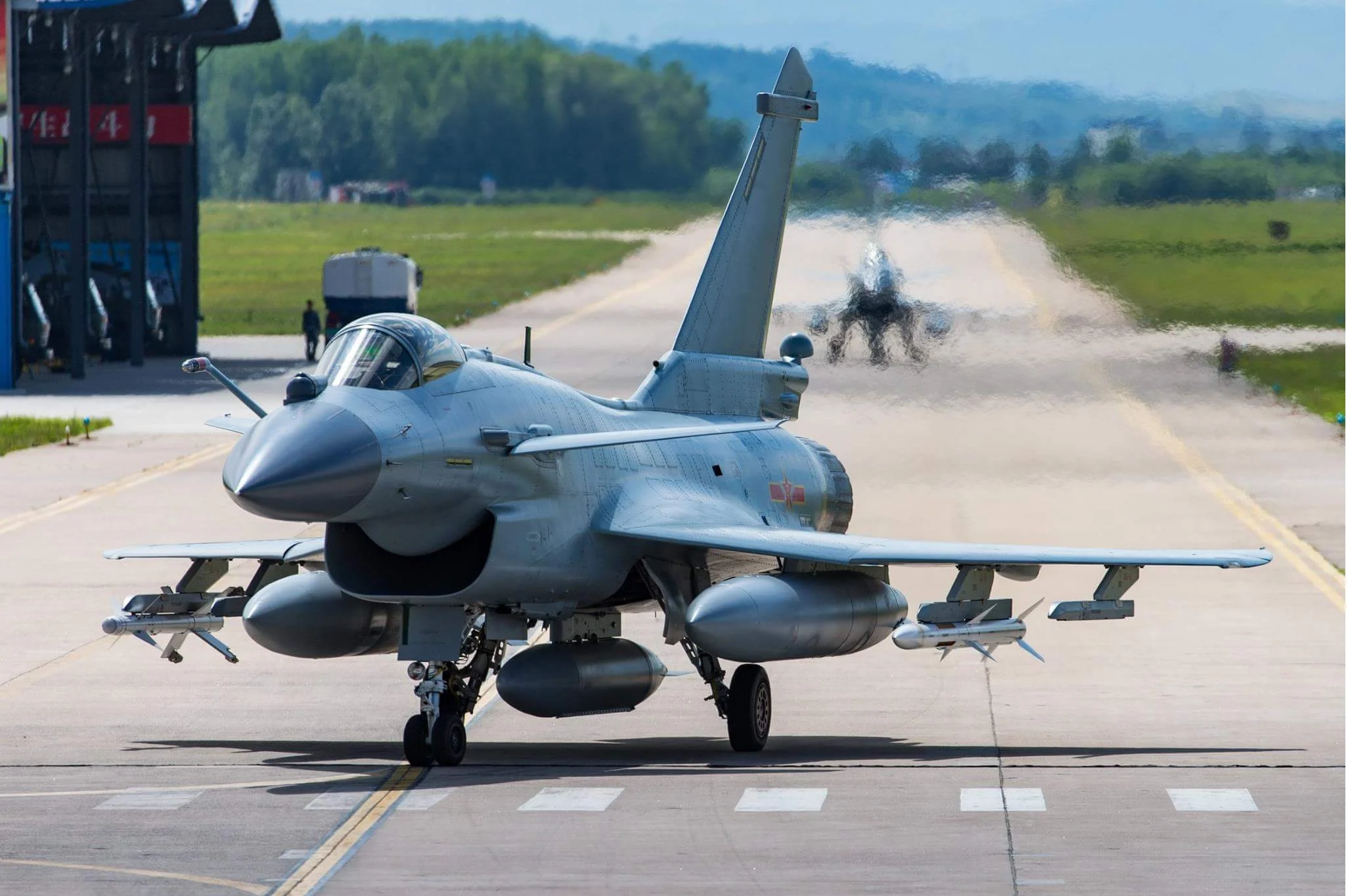 Chengdu J-10: Membangun Kekuatan Militer China Melalui Inovasi Teknologi