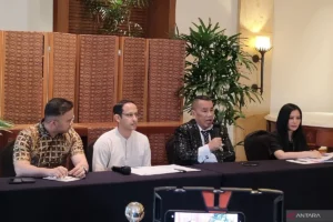 Hotman Paris: Antara Aksi Kemanusiaan dan Dinamika Hukum