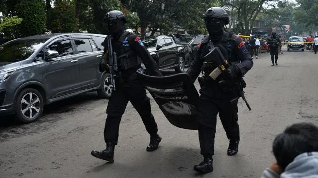 Kasus Penyekapan dan Penganiayaan di Bandung: Taufik Hidayat Diburu Polisi
