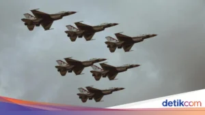 Konflik AS-Iran Memburuk, Helikopter Apache Ditembak Jatuh di Dekat Oman