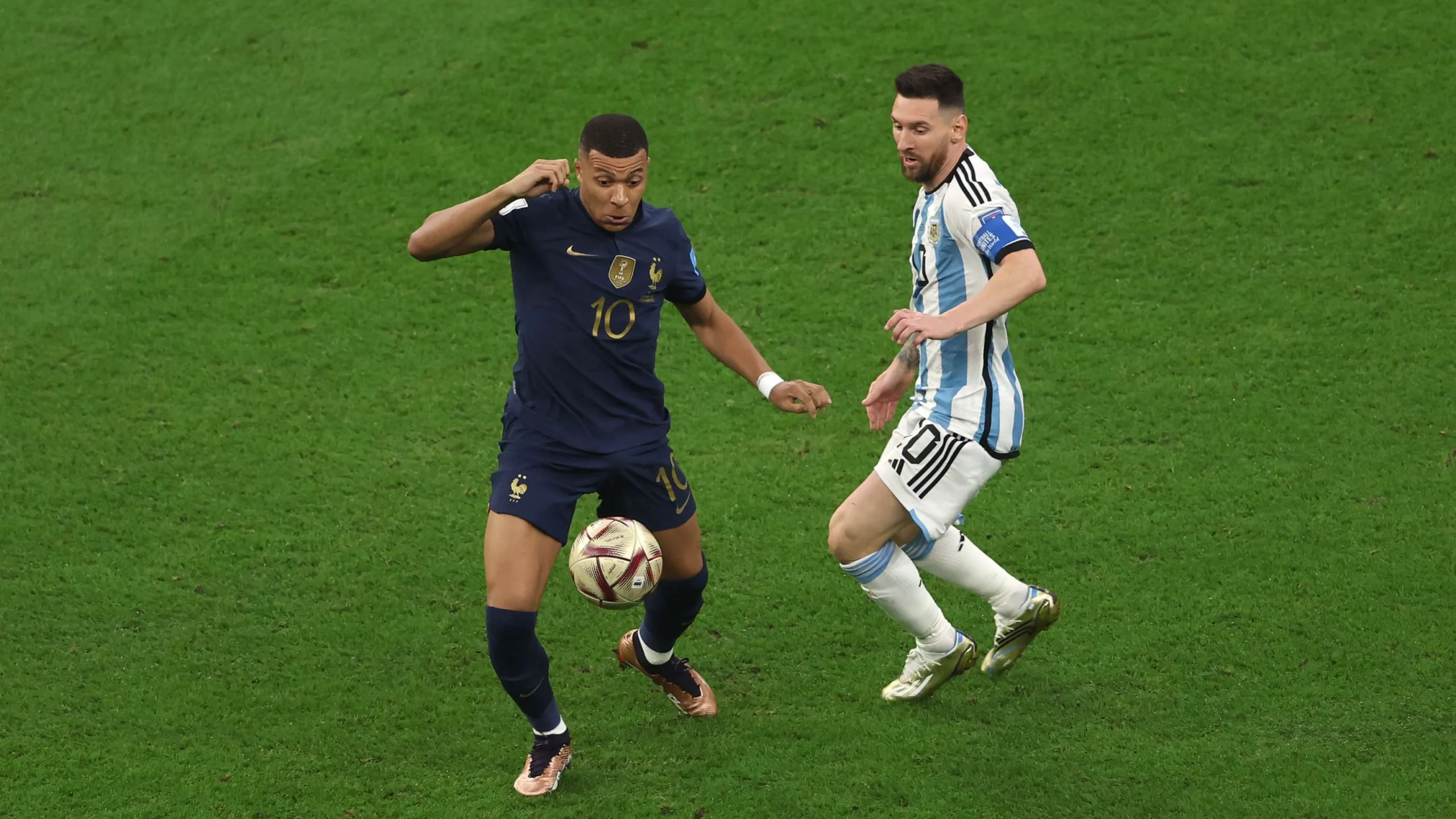 Pemain Bintang Messi dan Mbappe Tanding Goal di Piala Dunia