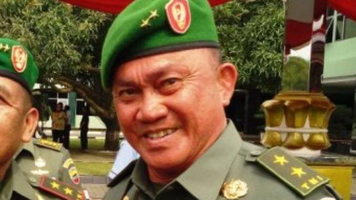 Profil Lodewyk Pusung: Dari Purnawirawan TNI hingga Tersangka Korupsi