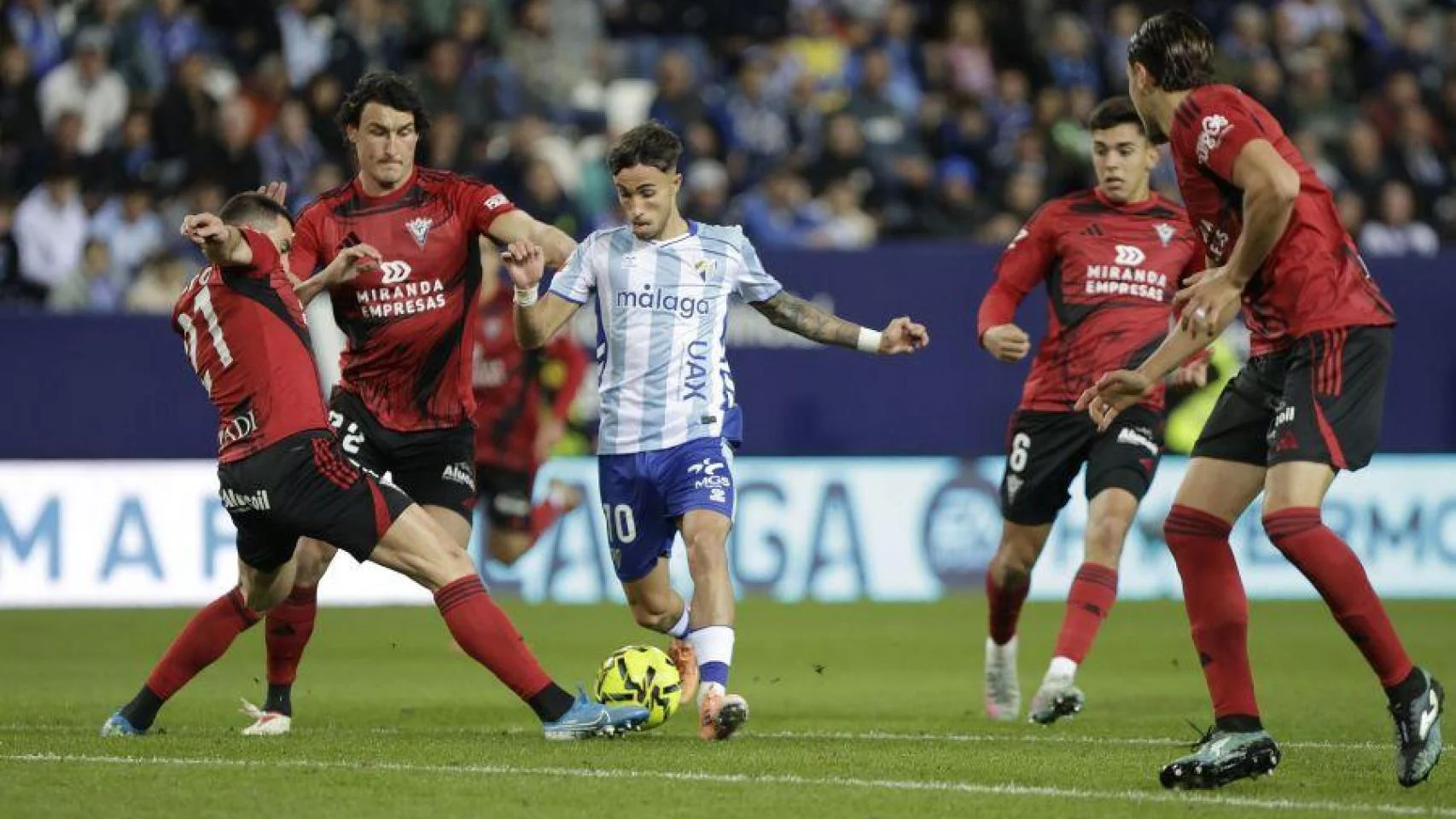 UD Almería Gagal Mencapai Primera División, Málaga CF Sukses naik Kelas